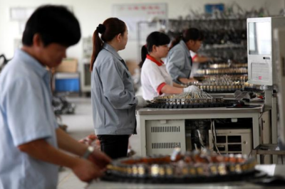 《電子廠招聘信息，流水線上班究竟累不累？》